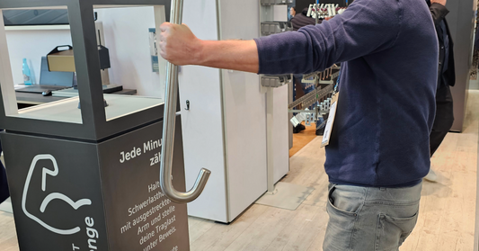 Traglast-Challenge auf der PaintExpo: 600 € Spende für die Kleinen Strolche